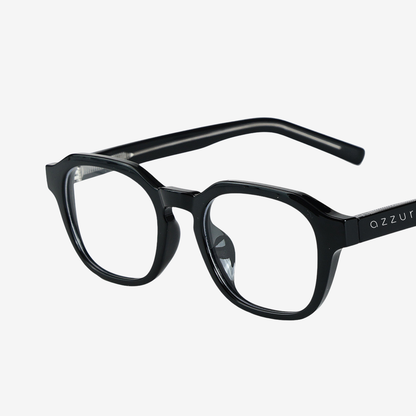 ONYX BLACK / ЧЕРНИ
