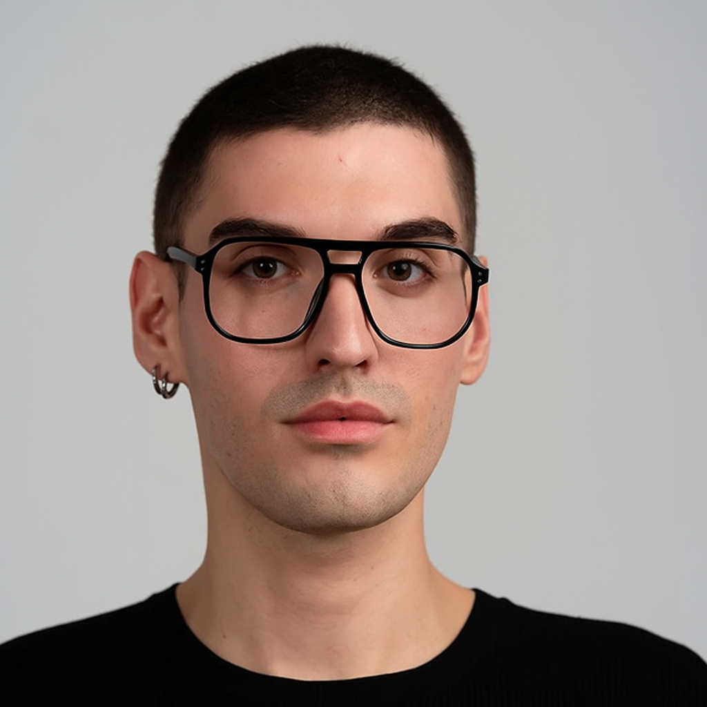 LUIS BLACK / ЧЕРНИ